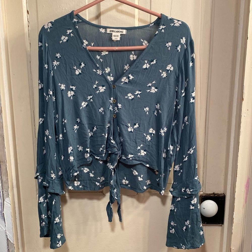 BILLABONG FLORAL BLOUSE